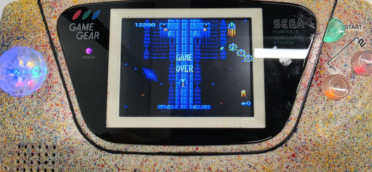 Obscur_Game_Con's tweet photo. Playing #RazingCore from @badcomputer0 is really fun on my modded Game Gear!

Will definitely need to try this on my Genesis this weekend! https://t.co/KcpNiJGvSK
