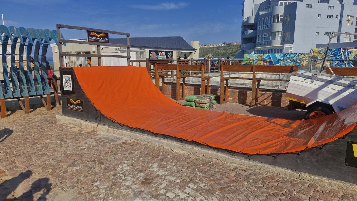 the_surfer_kids's tweet photo. The Bitcoin Moon Fund skate ramp — giving the kids another way to fly 🛹 #SurferKids #Bitcoin #MosselBay https://t.co/3y7zT5hnlX