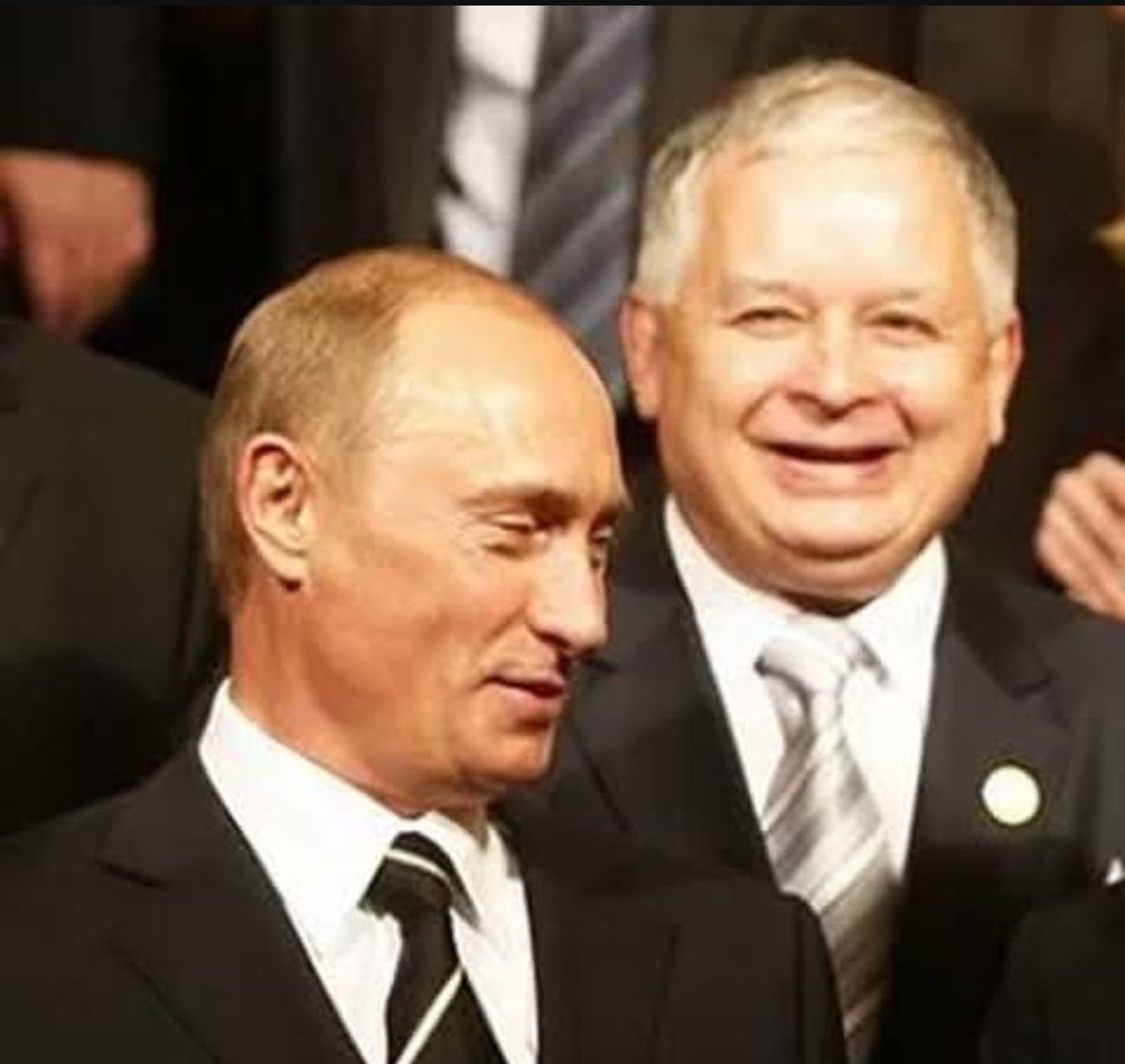 okti75's tweet photo. @rgabhav74b @EMichalik Proszę hipokryto! 🤦 https://t.co/iFEOQfseTP