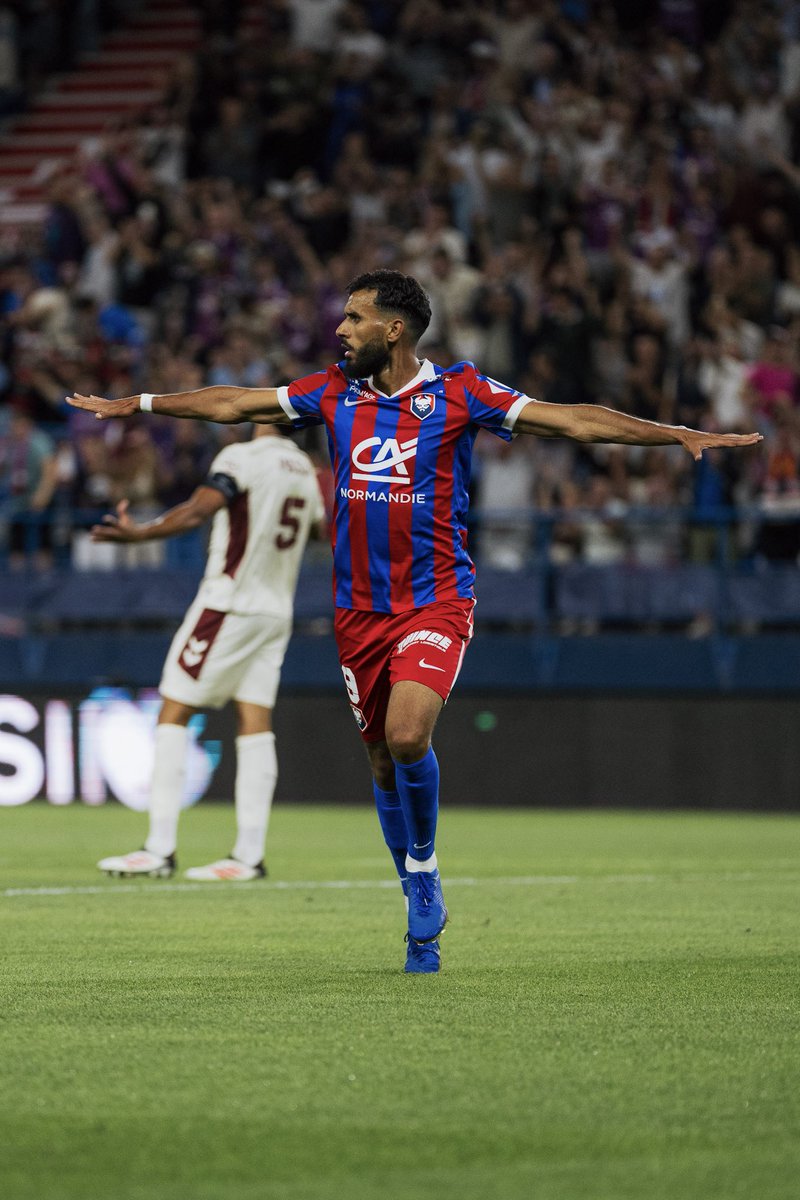 SMCaen's tweet photo. Mouais pas mal 😏 https://t.co/HeGAbdmj4d