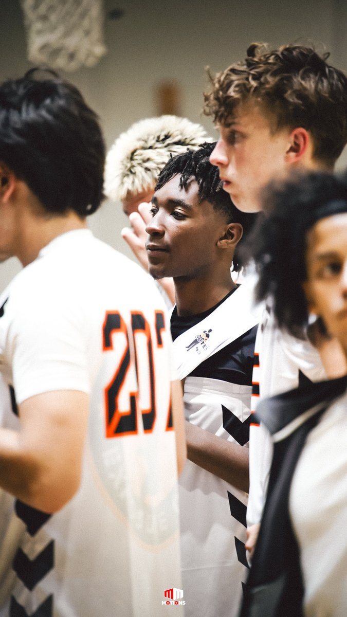 seanmulli1's tweet photo. Great learning experience this weekend at the ProWest Camp! Grateful for the opportunity to compete against some of the best players in California, receive great coaching and mentorship, and learn from respected scouts. Excited to keep improving this season. Back to work. https://t.co/ih079YTZMY