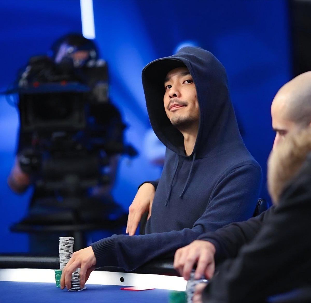 WSOLP_fantasy's tweet photo. Helping @solana deal the @WSOP with our new Team member: 

David "Chino" Rheem

Over $20M in live tournament winnings and one of the most naturally entertaining players poker has ever produced.

Chino's network and juice will make the Neo Poker League thrive!

More Chino lore 👇 https://t.co/1gmigiLmXn