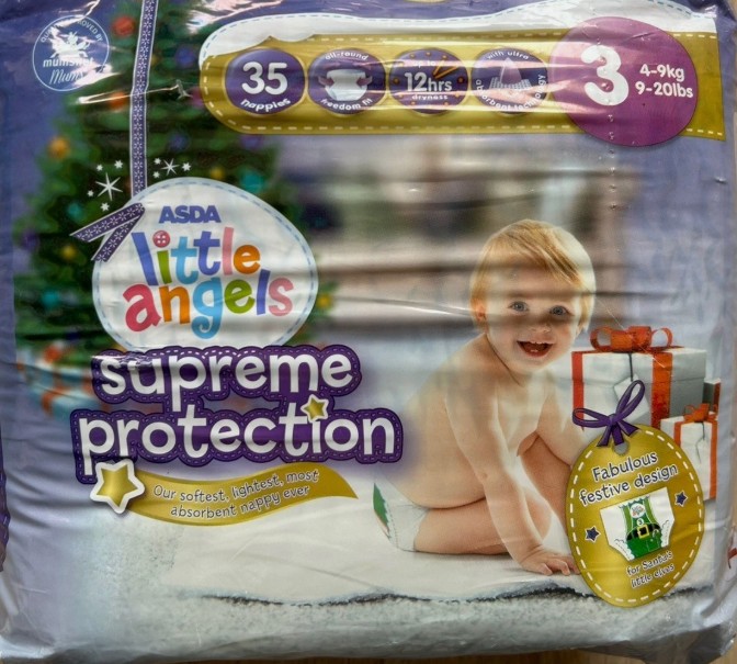 sw888nappy's tweet photo. There's only around 3 months to go until Christmas 🎄🤶, and we have these lovely vintage festive Asda Little Angels #nappies for sale, with full packs now very rare and few and far between! 

An early festive gift? Check them out at https://t.co/NZibe4L6pu 

#abdl aware #diaper https://t.co/1GoEPthVwF