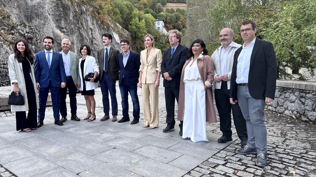 KepaSebal's tweet photo. Gaur, Arantzazun, Gipuzkoako zaindariaren eguna ospatzen. https://t.co/ZVHoBBT2L0