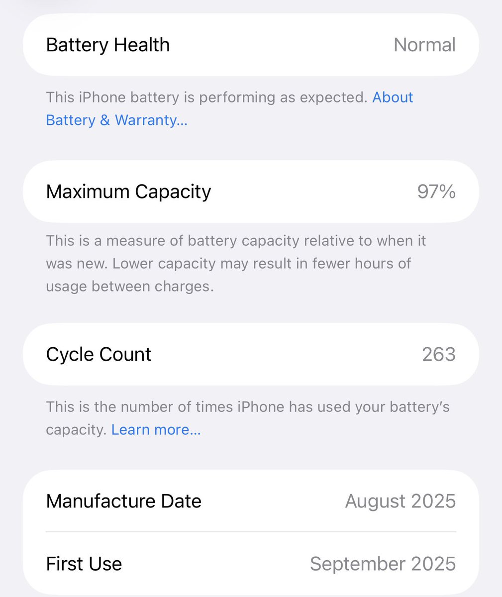$AAPL #APPLE just dumped my iPhone 27 ProMax battery from 100% to 97% in couple of days before releasing the new one😂 

I don’t use that device a lot, but what