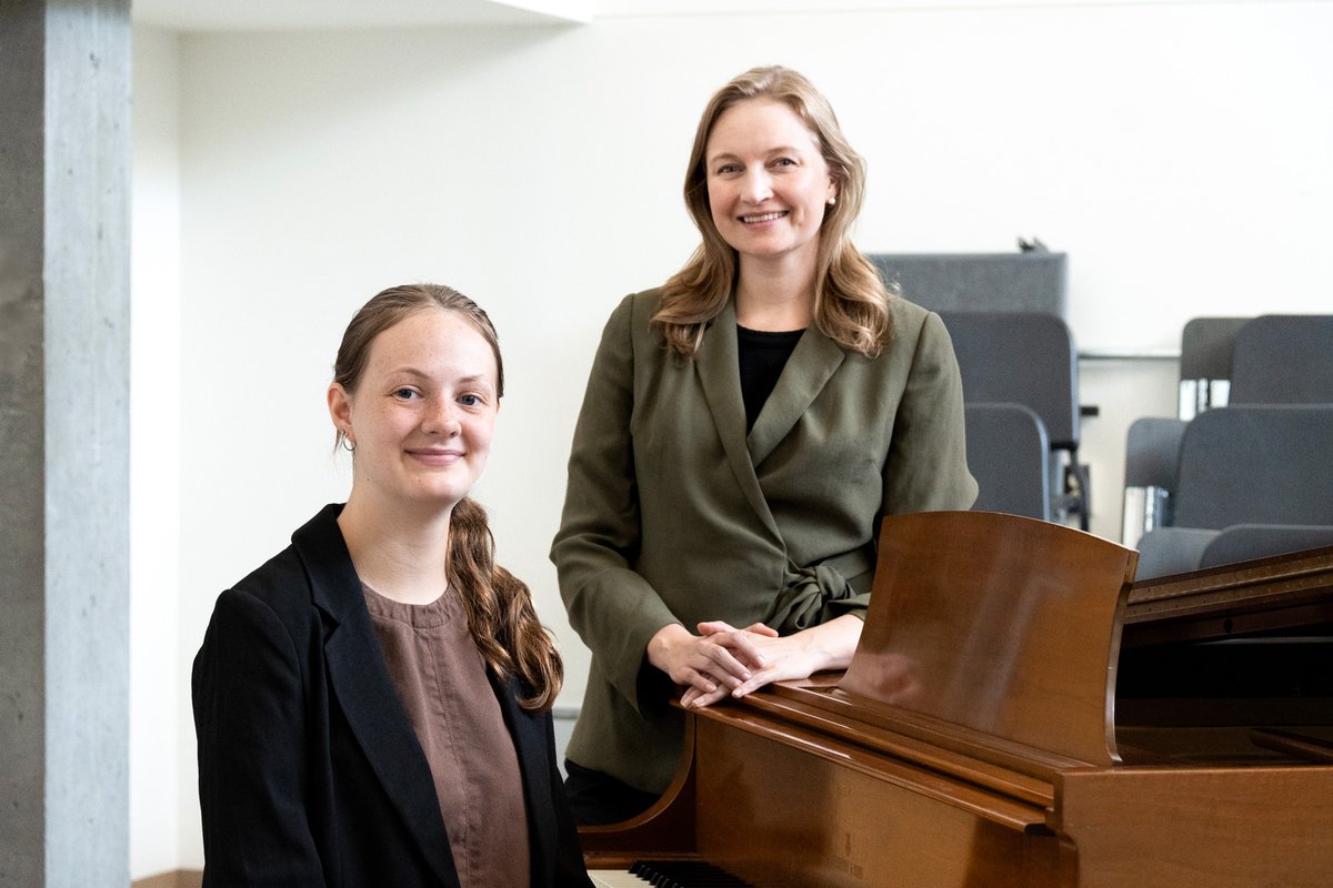 HamiltonCollege's tweet photo. This summer, Macy Carter ’28 developed an original choral work that combines composition and research with a growing interest in how music can connect people to a particular place. Read more: https://t.co/xTwTHyzPrS #KnowThyself #HamiltonCollege https://t.co/CWzTCRnP5U