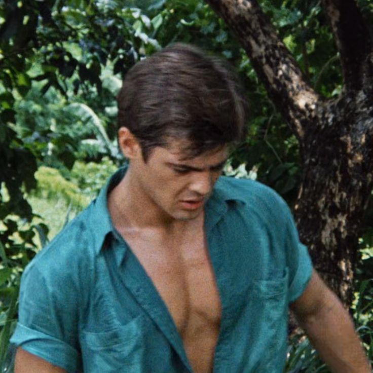 suddenxfear's tweet photo. i watched an italian horror movie and this actor looks strangely familiar; i wonder what other kinds of productions he was involved in https://t.co/NcRMyiA54D