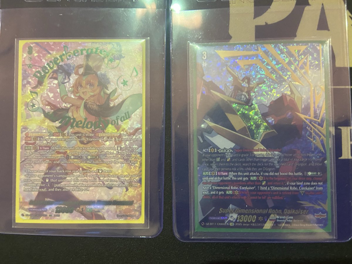 Sunguin1's tweet photo. My pulls have been great this year 🥳👌
#Vanguard 
1. EXS Bravern
2. EXS Daikaiser 
3. SEC Lianorn Traumend
4. FFR Uranus (D Series)
5. DSR Liael=Draconis https://t.co/LA7F2Y0L0x