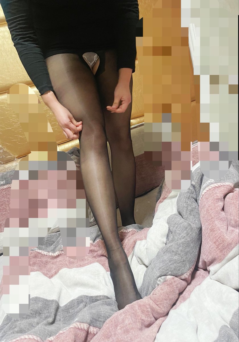 mortals_s's tweet photo. 日常更新我的娇妻莫莫，我和老婆是从高中谈到了结婚生小孩。可以说是长跑运动员了，如今我们两也是开放了，嘿嘿😈 https://t.co/ZepYMpXHGg
