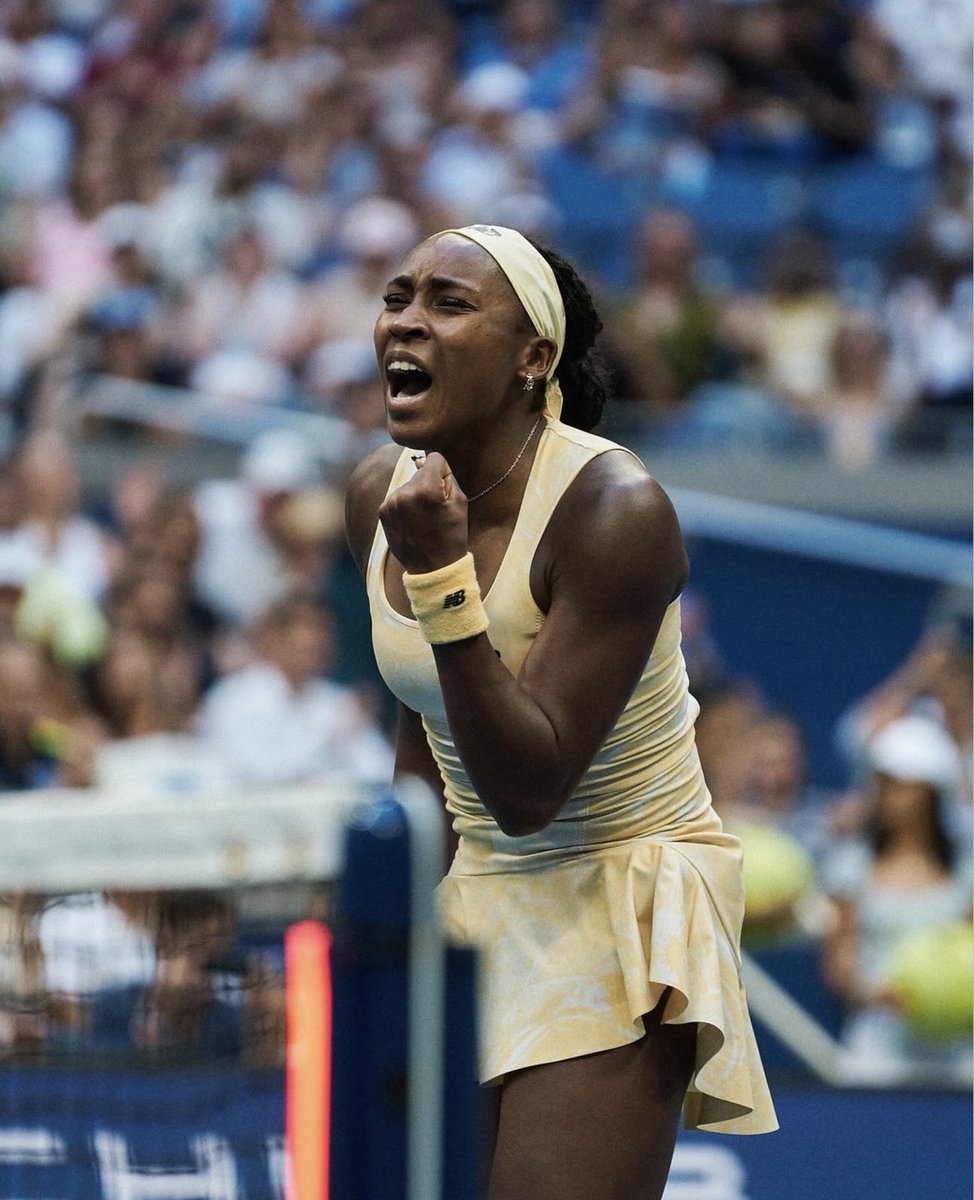 TheTennisLetter's tweet photo. Gauff d. Mirra Andreeva 2-6 7-6(7) 6-2

COCO IS BACK IN THE US OPEN SEMIS FOR THE FIRST TIME IN 3 YEARS

2 match points saved. 

11th consecutive win...

She’s now 6-0 against Mirra. 

✅7th Slam SF
✅46th win of 2026

The heart of a champion. 

🇺🇸❤️ https://t.co/RURDji02HG