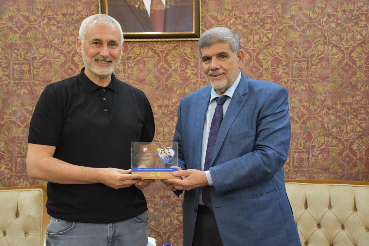 ADALETPARTI2004's tweet photo. استقبل السيد صباح حسين أوغلو، رئيس حزب العدالة التركماني، السيد مراد يلماز، رئيس وقف اليتيم في تركيا، والوفد المرافق له، في مقر الحزب. https://t.co/03SWCS7PY3