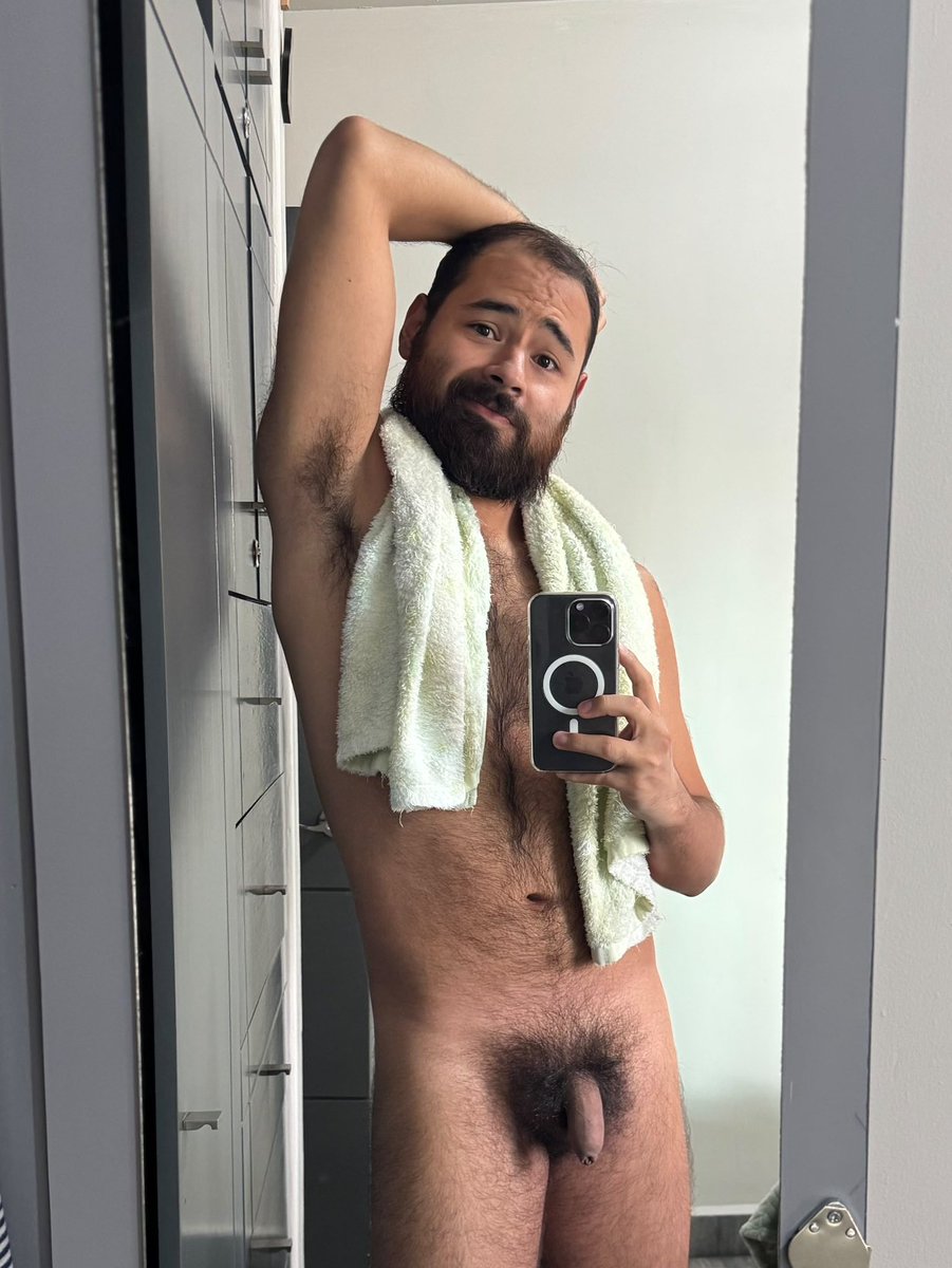 tu_osito_fav's tweet photo. Sigan todos a este hermoso lobito 🤤😍🐺🐻 @RBcDMX1 

En Instagram https://t.co/5J2kxkE937

Más Ositos en Instagram: https://t.co/KDOlZB85hy

#TuOsitoFavorito
#Bear #Instabear #GorditosYBonitos
#BearMexico  #Osito #BearsAroundTheWorld
#HairyMen #Beards #Gaybear https://t.co/kZWu6UgVOm