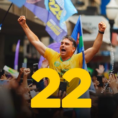 FlavioBolsonaro's tweet photo. #NovaFotoDePerfil https://t.co/JMcRtoonr9