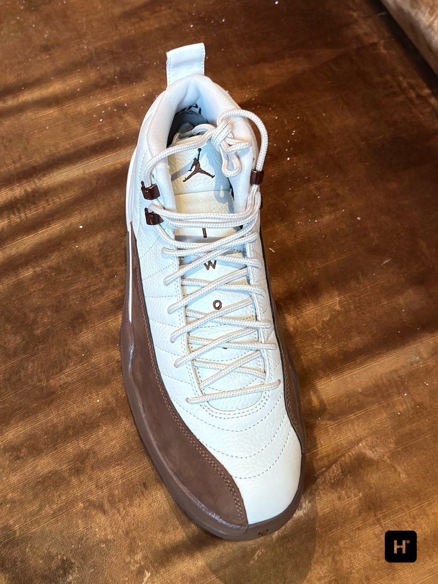 houseofheat's tweet photo. FIRST LOOK 🚨🚨🚨🚨

Air Jordan 12 “Fireside” Releasing October 24 in full-family sizing 🔥🔥 https://t.co/7iqSPR6Kox