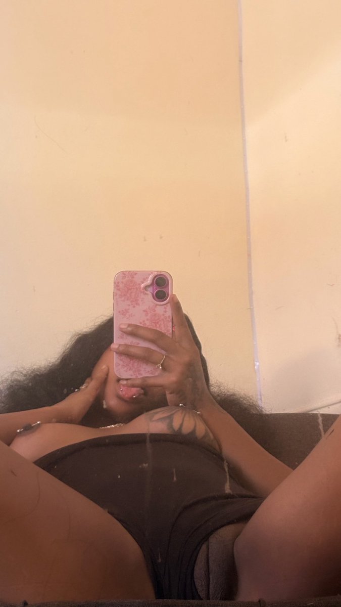 ChinkyChinkx's tweet photo. #dirtymirrorpic https://t.co/uhKQaSxTGW