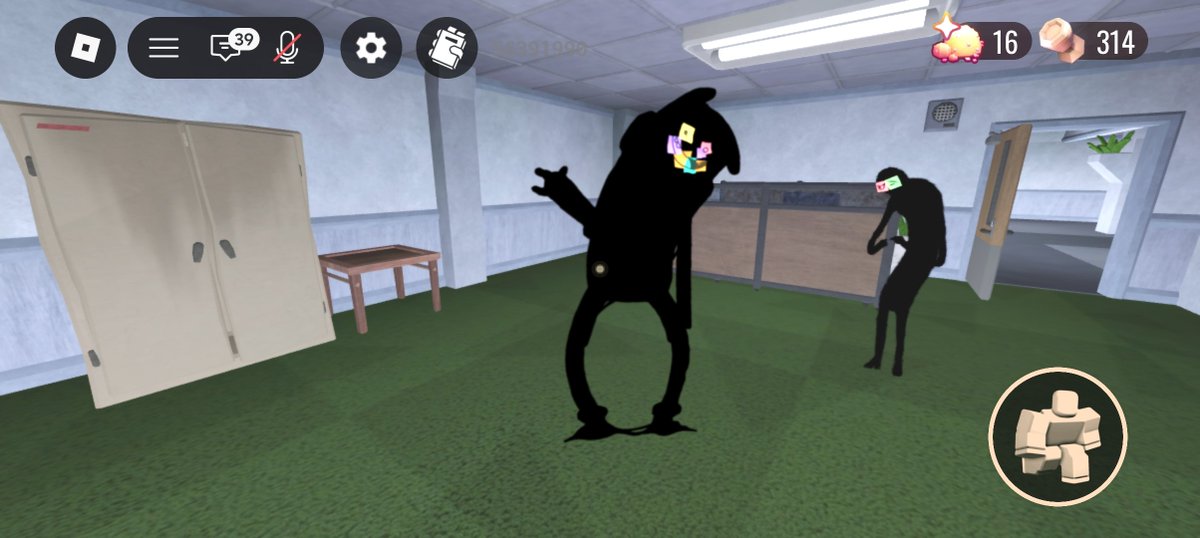 theguyslayzer's tweet photo. hey have yall seen this in the new doors update??

#doors #pibbyapocalypse https://t.co/Fxb0hxNVAX
