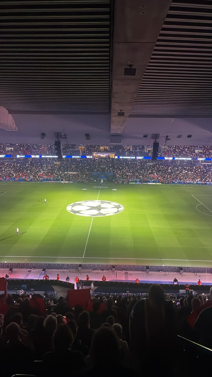 Julio2paname's tweet photo. Les yeux fermés les gars ya pas mieux que lui @PsgTicket https://t.co/aJRLYXh5cL