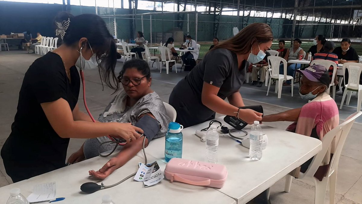 proyeccionfmues's tweet photo. por su respaldo incondicional a nuestras actividades de proyección social.
Asimismo,  muchísimas gracias a los voluntarios que nos acompañan ,  a la Unidad de Vida Estudiantil Facultad de Medicina UES y a la Diáspora Brisbane Australia. https://t.co/9LuDTv6Za0