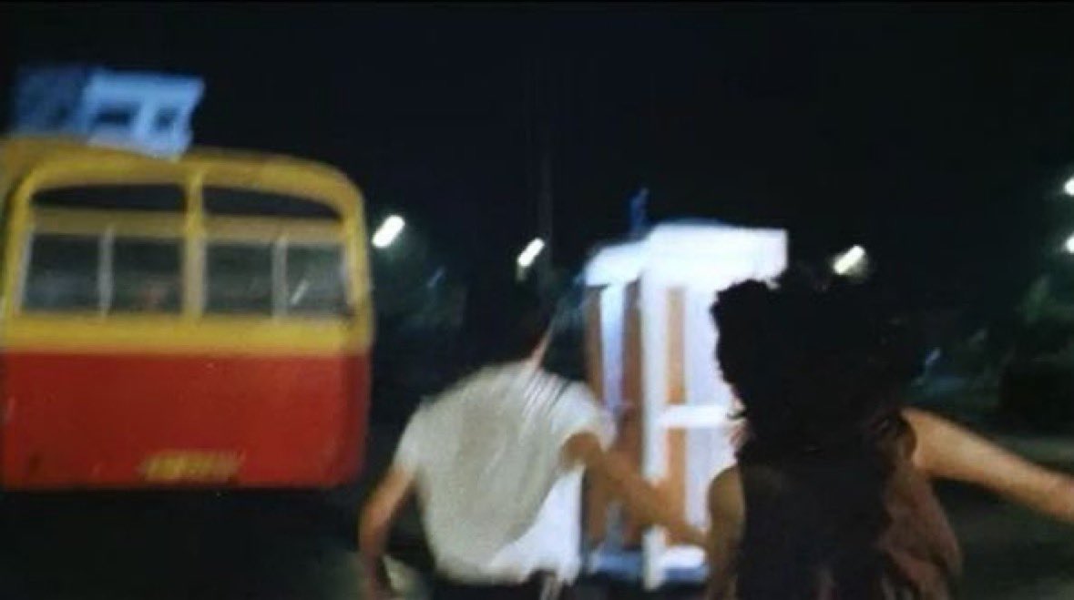 neiuuu's tweet photo. As Tears Go By [旺角卡門] 1988 • Wong Kar Wai https://t.co/4EW2jGtODQ