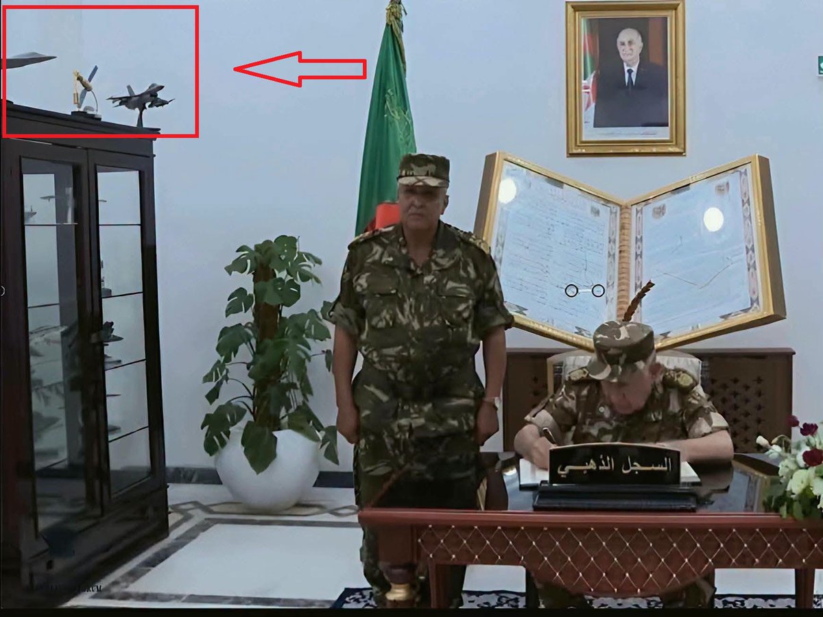kmldial70's tweet photo. Meanwhile in #Algeria , a three scale models belongs to the #chinese #J10C ,#J35 5the gen #fighter and a recon satellite appeared on a TV show released by the #AlgerianArmy .
The hinting by the scale models in the lpast always turned into a real deals later , so stay tunned ! https://t.co/HYgH78yUKO