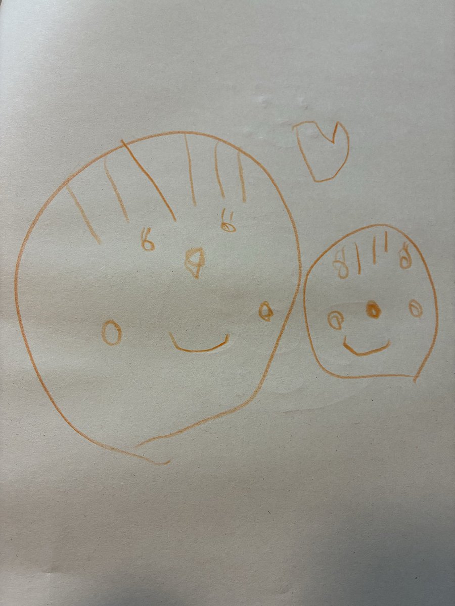 __minmi73__'s tweet photo. 昨日娘が描いてくれた私と娘の絵🖼

かわいいな～嬉しいな～大好き♡！！！ https://t.co/O69ogkqvzB
