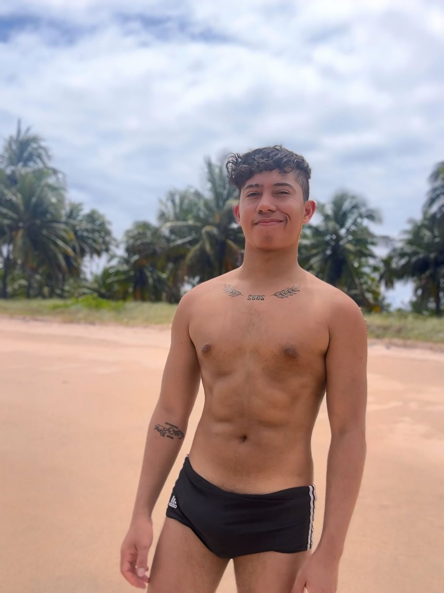 Joaomtheusy's tweet photo. Vamos pegar uma praia? Segue no meu Instagram https://t.co/h2sXYiGHIr https://t.co/3hlEriu6o4