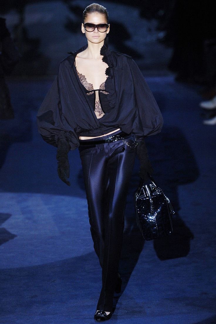 canceringsun's tweet photo. gucci fall 2005 https://t.co/mI16hYGJs6