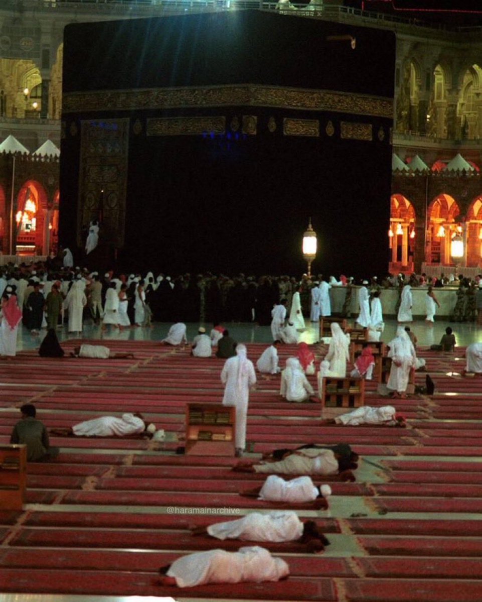 iNa9eir's tweet photo. مكه قبل برج الساعه https://t.co/0RdSVBvRhB