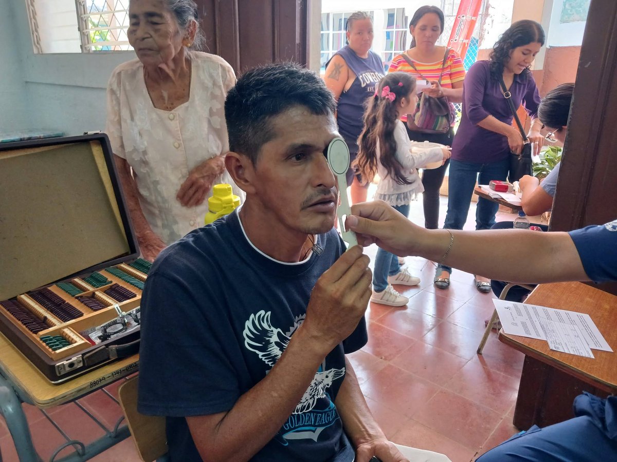 proyeccionfmues's tweet photo. Se atendió a más de cien personas en esta jornada abarcando los cantones aledaños y proporcionando los servicios especializados en salud de:
Medicina General
Optometría
Nutrición
Fisioterapia
Terapia respiratoria
Atención a la niñez
Enfermería https://t.co/g9mxX4qi1w