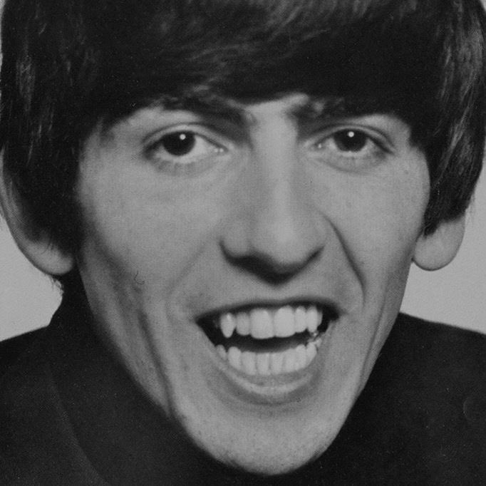 gr4cejuiceblues's tweet photo. worst thing george ever did was get rid of his fangs https://t.co/FQ6pxSA1gn