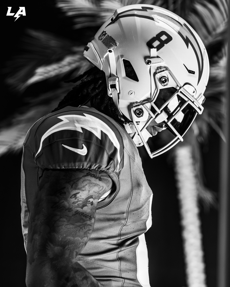 chargers tweet picture