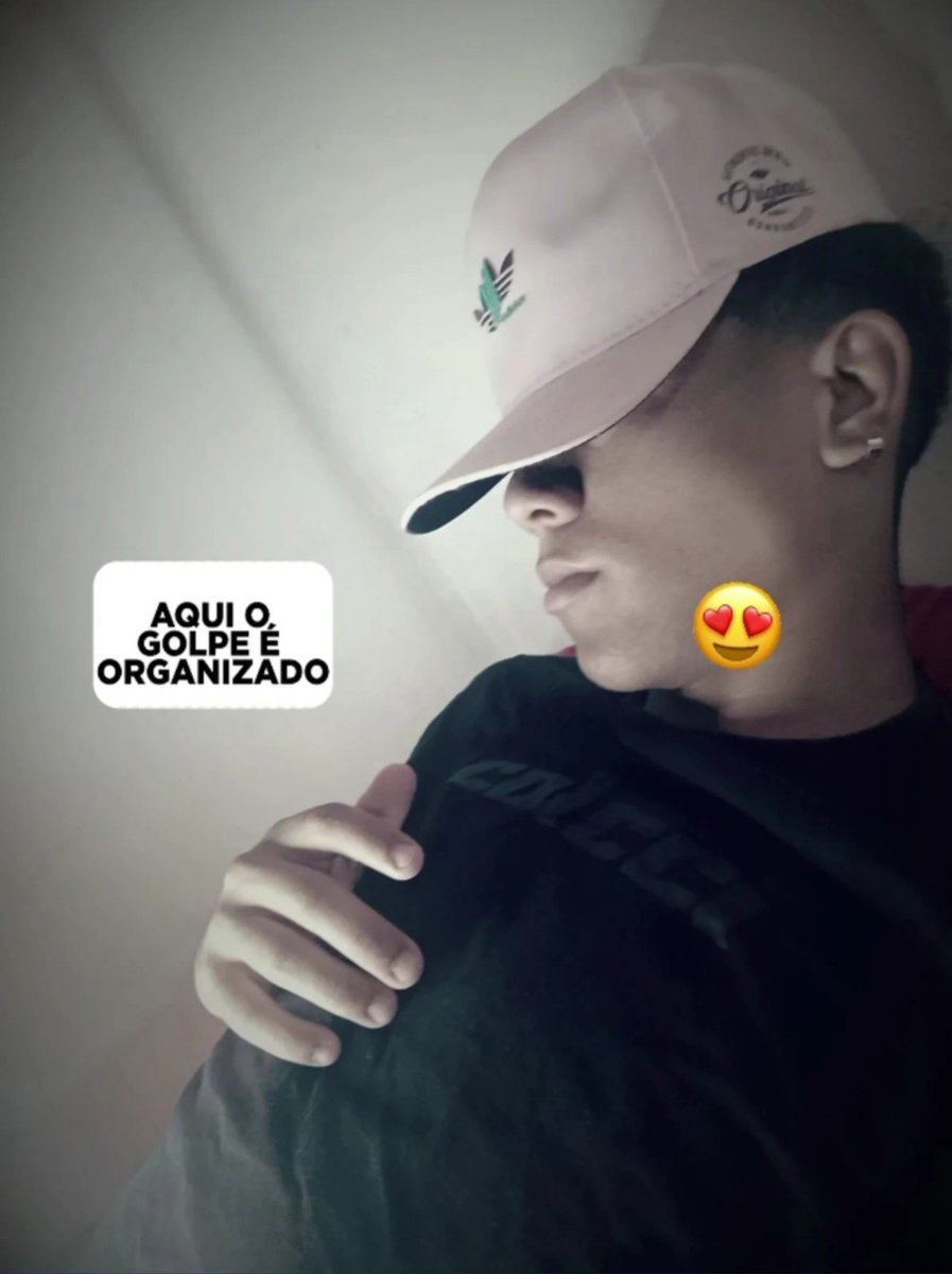 SDN1097942's tweet photo. Novinho jogador hétero 

#PINTOAWARD
#PINTOAWARDS
#PINTOSAWARDS
#PINTOSAWARD
#PEITOSAWARDSS
#BUNDAAWARDS
#TROCONUDSAWARDS
#TROCONUDS
#BROTHERAGEM https://t.co/4qNQjMGwsw