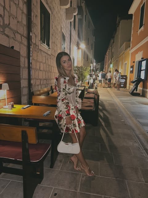 arloandre830918's tweet photo. Takpayah ambik mcm2 klu nak cantik bergotah.Amal jammu legend ni jer,cantik luaqdlm,bergotah mantui segala ass3ts!#jammu #beauty #supplement #tiktokmalaysia #promosi https://t.co/I2eFYkFoGe