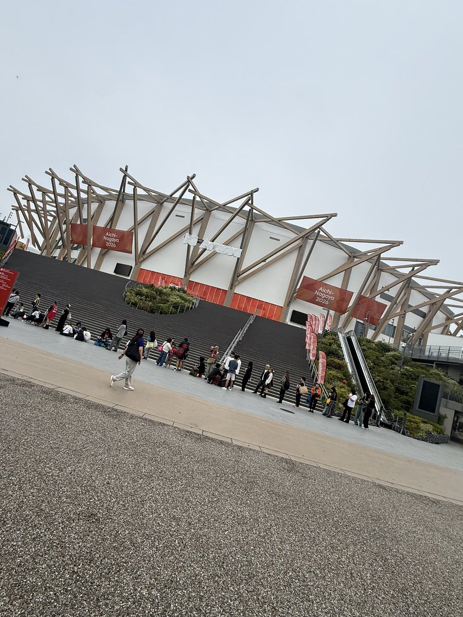 satsukibrex's tweet photo. ＩＧアリーナ到着😉
列は100人弱くらいかな。
今日は一日🏀を楽しみます♡
#アジア競技大会
#ＩＧアリーナ
#akatsukijapan https://t.co/NRuAy2SRd4