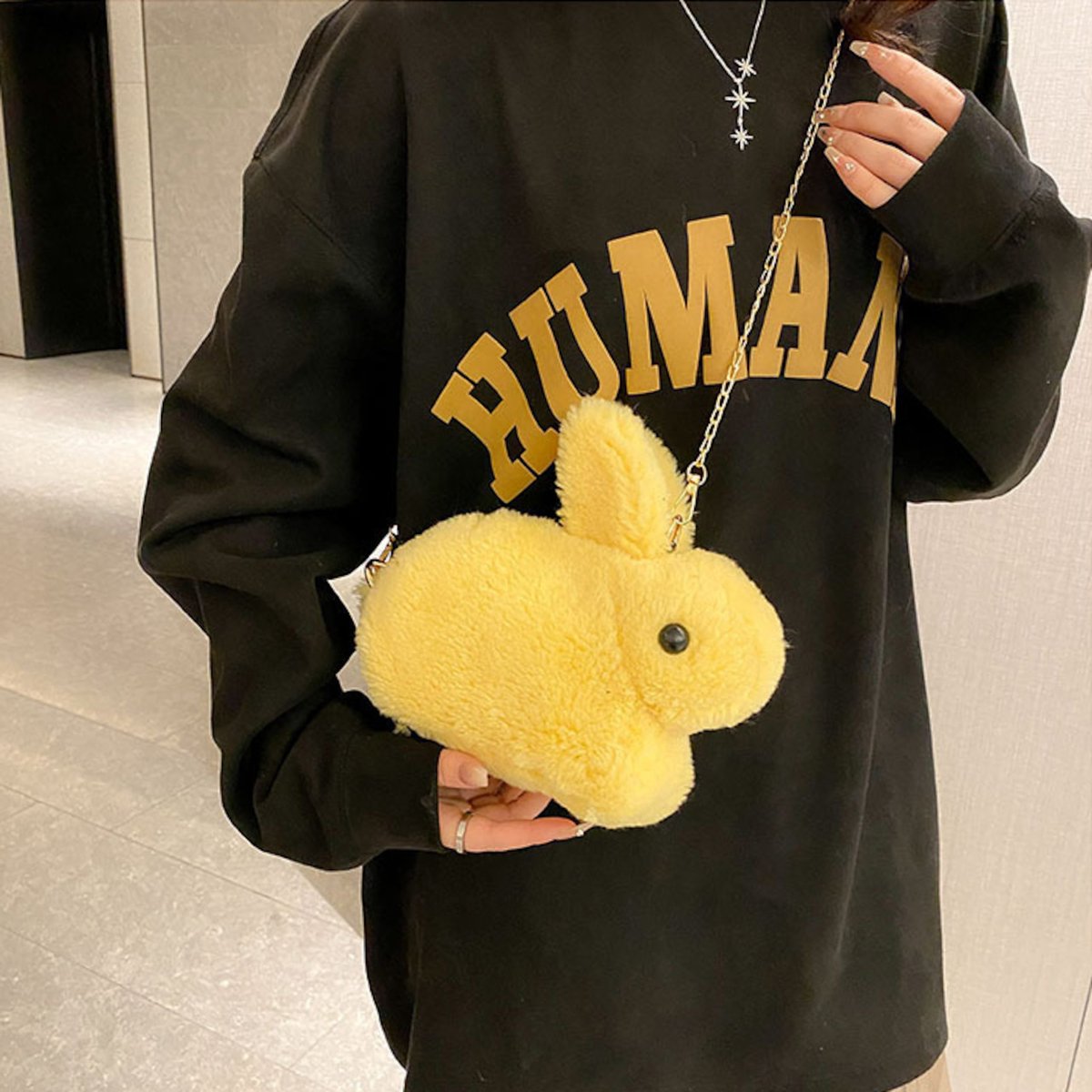 mayonacafe's tweet photo. 【MOON BEAR委託品】  
ふわもこうさちゃんショルダーバッグ (全7色) https://t.co/NSY5b4zQaI

 "姉妹店"人気アイテムの即納品が再入荷。 https://t.co/JFSZ07CRBg