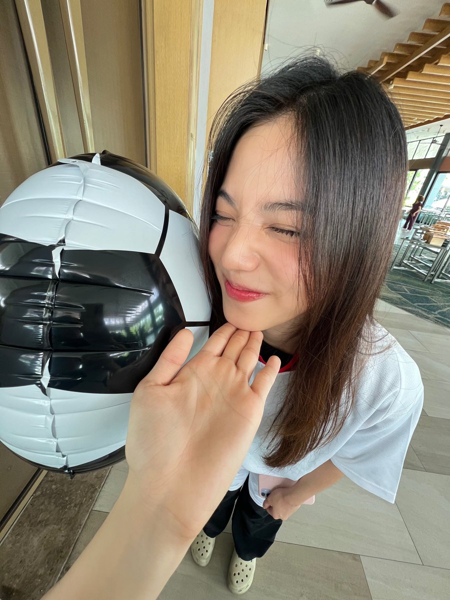 ruci_ii's tweet photo. photos taken by emiamily has to look very girlfriend: https://t.co/b8IUcyRqfs