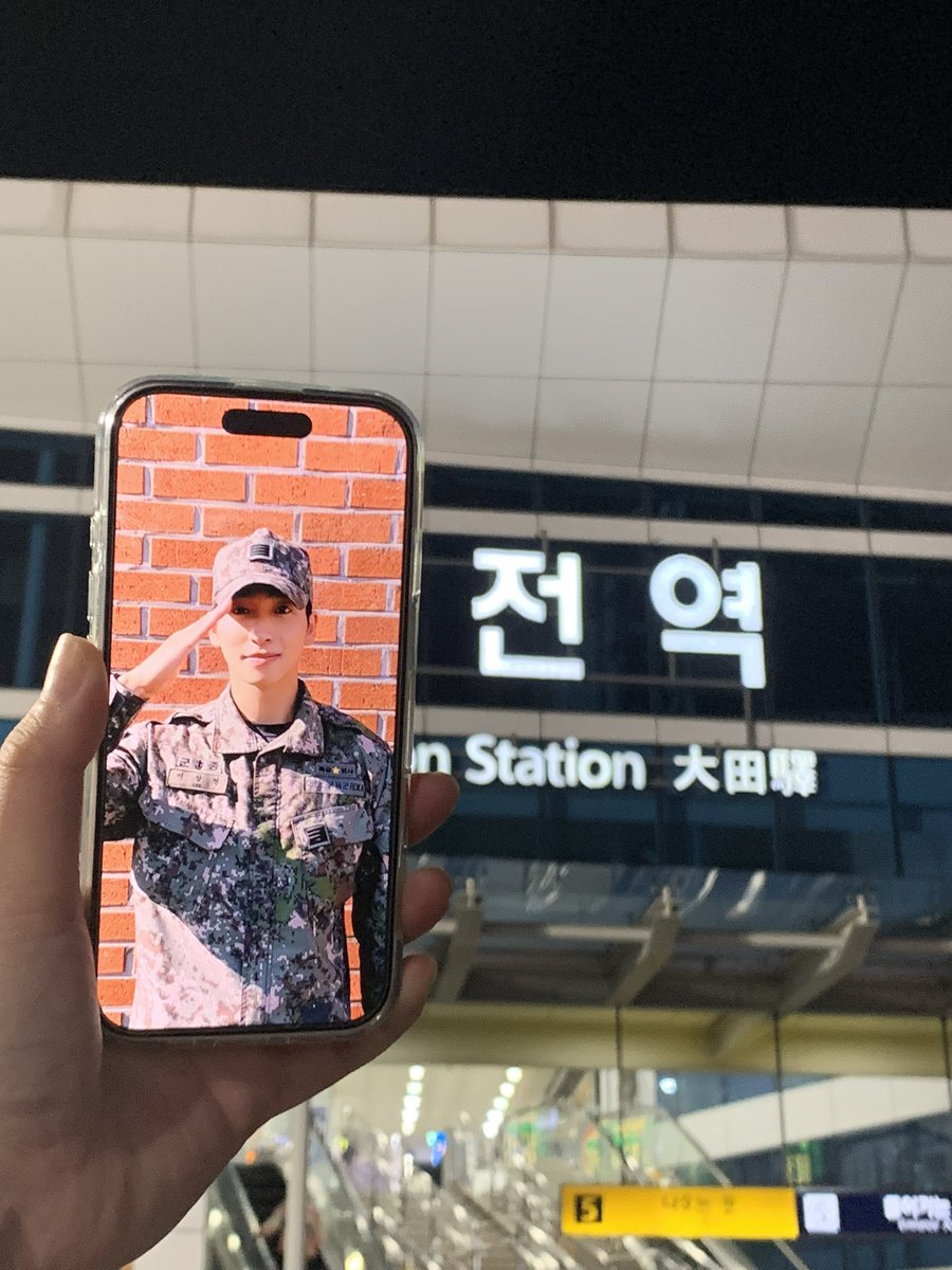 zewnyang's tweet photo. 빵도 상연도 놓치지 않을거에요..★ https://t.co/ONmNjmvc5G