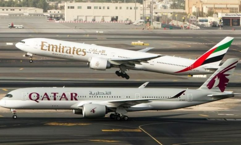7sardar7's tweet photo. حالا که امارات و قطر حریم هوایی ما را بسته اند...

 Emirates Airlines و Qatar Airways را که از بزرگترین شرکت‌های هواپیمایی جهان هستند زیر ضربه ببریم تا خوب مزه‌ی تحریم را بچشند.

آسمان یا برای ما باز است یا برای همه بسته... https://t.co/so167O0VwW