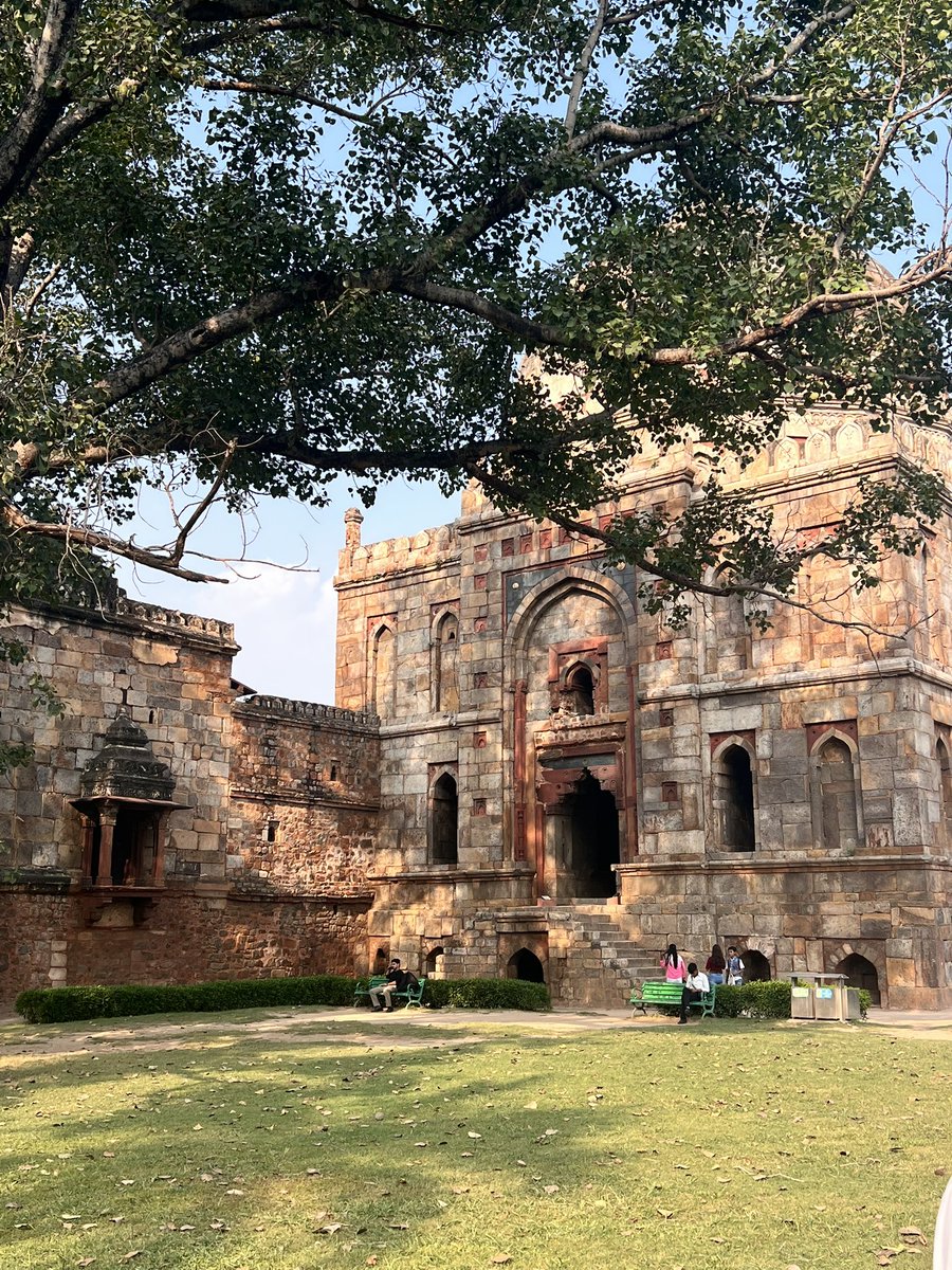 lesalldie's tweet photo. lodhi garden today https://t.co/MAeVofAldP