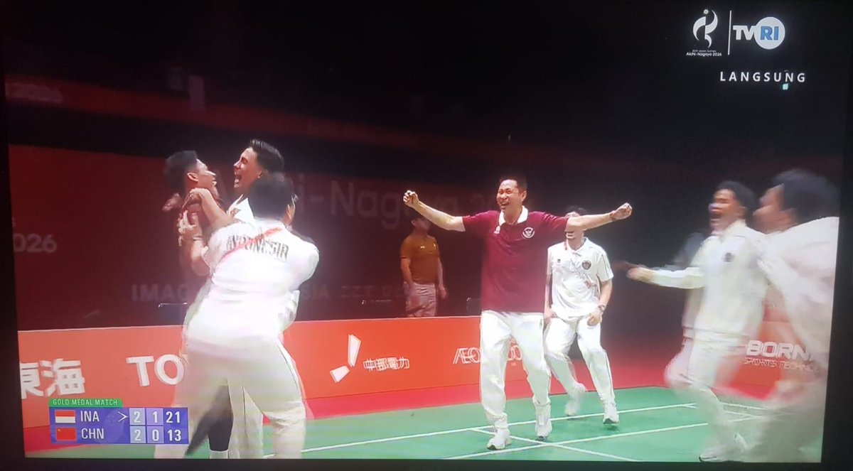 BazarinaS75320's tweet photo. Alhamdulillah akhirnya Emas Pertama Asian Games didapat dari nomor beregu Bulutangkis Putra

Indonesia mengalahkan Cina dengan skors 3 - 2 https://t.co/WZuvFNISI2
