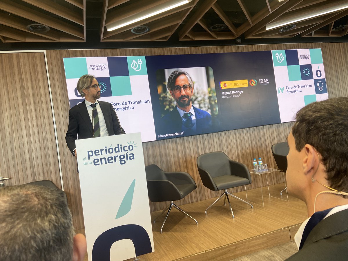 aeeolica's tweet photo. ▶️Hemos asistido a la 4ª edición del Foro Transición Energética de @Per_Energia celebrado en @KPMG y con la participación del director general de @IDAEenergia
🗣️“Vamos a tener energia limpia, propia y más barata que los competidores y con industria propia”
#forotransicion26 https://t.co/oOJ3DHSc2F