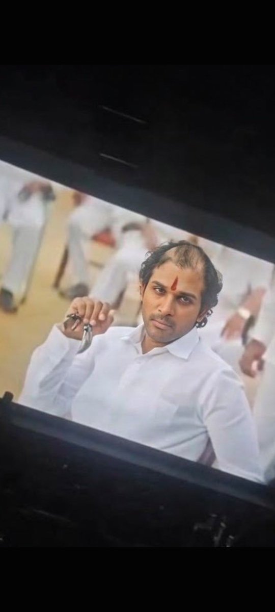 BhiPeeram's tweet photo. @Aatt_Saale @PrabhasRaju https://t.co/CorxnOSAyl