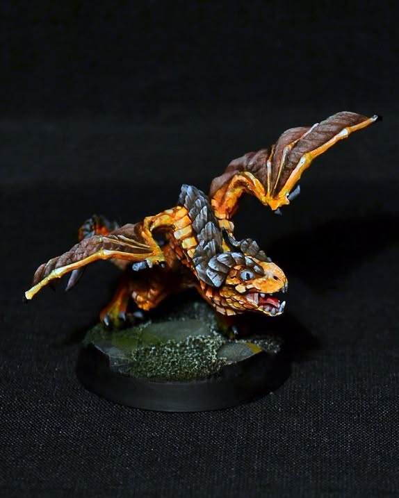 LegendsofSignum's tweet photo. Heroes aren't the only ones who level up through adventures. Dragon Whelp also has a long journey from a small rat-eater to a massive hero-killing dragon.
#LegendsOfSignum #miniatures #dragon #monsters #paintedminiatures #miniaturepainting #wyvern  #signumgames https://t.co/hftWvVc4NA
