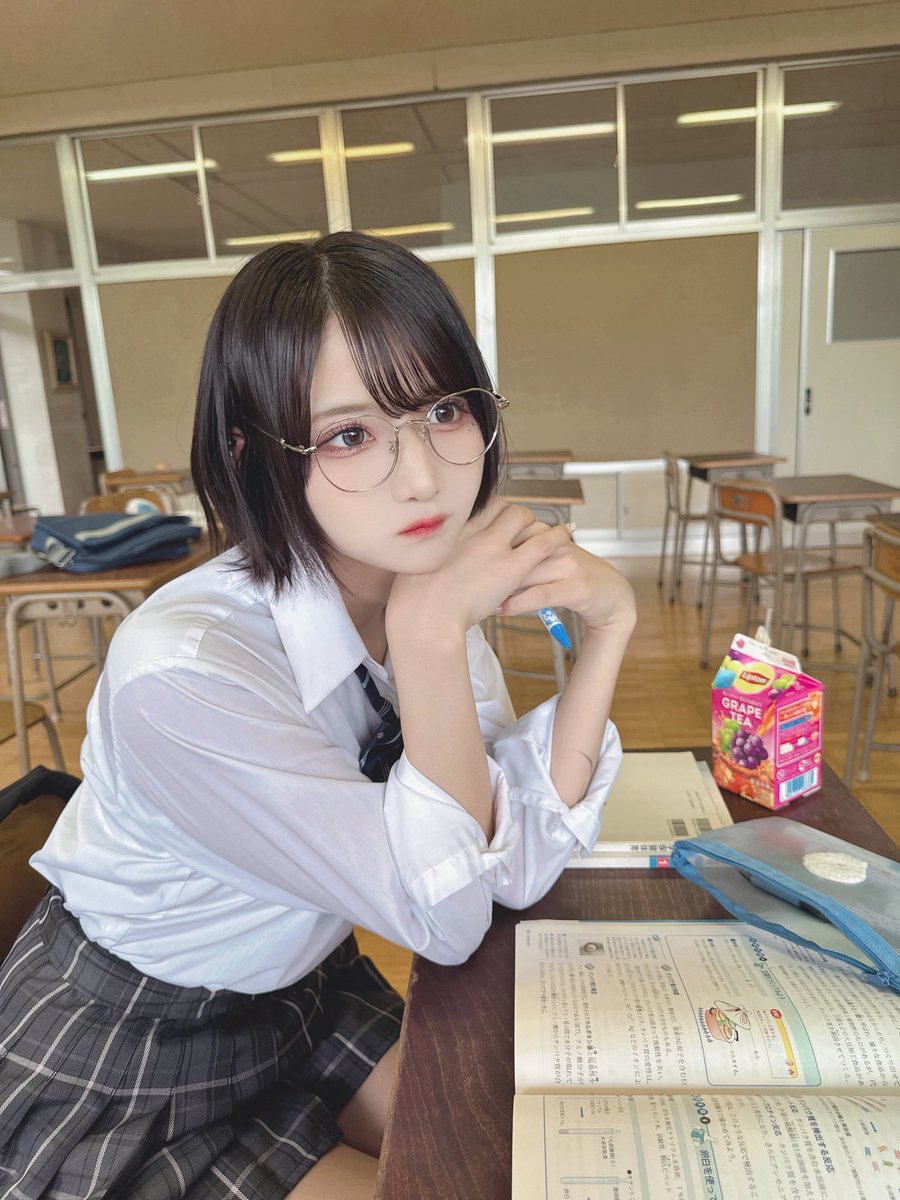 hakanai_yuma's tweet photo. 今流行りの中性的メロ顔、好き顔にして⸝⸝꙳ https://t.co/FoPgePf3s1