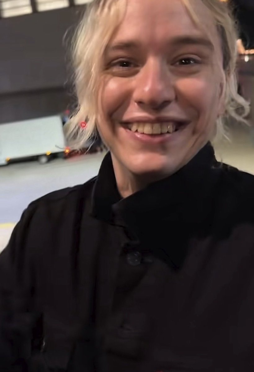 florkalash's tweet photo. mira lo que es esa sonrisa, estoy condenada a amarte toda la vida https://t.co/lF9LNAaDJq