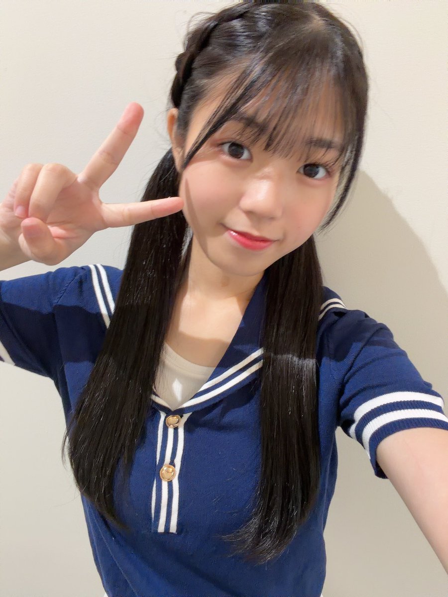 NachiNahiii's tweet photo. こんばんなちは🤗

明日は金曜日！！！
最近は涼しくなってきましたね！🍃

もう9月の後半なのが早い！！
あっという間です🫣

 #靏川那智 
 #HKT48 https://t.co/cpaxSnq9sT