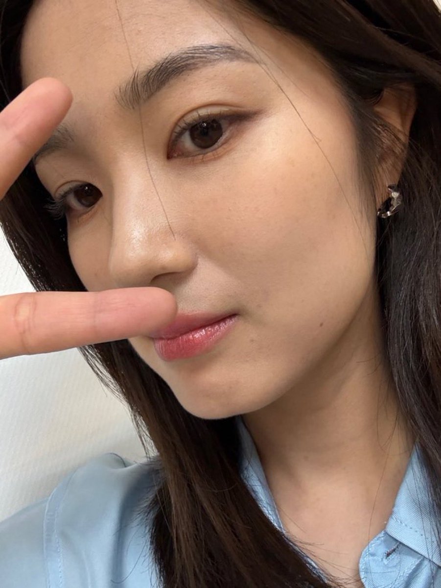 byeolsparkle's tweet photo. im so ready for lawyer kang hyeseong aaaa see you on nov!🥰 https://t.co/3aywfW1y4x