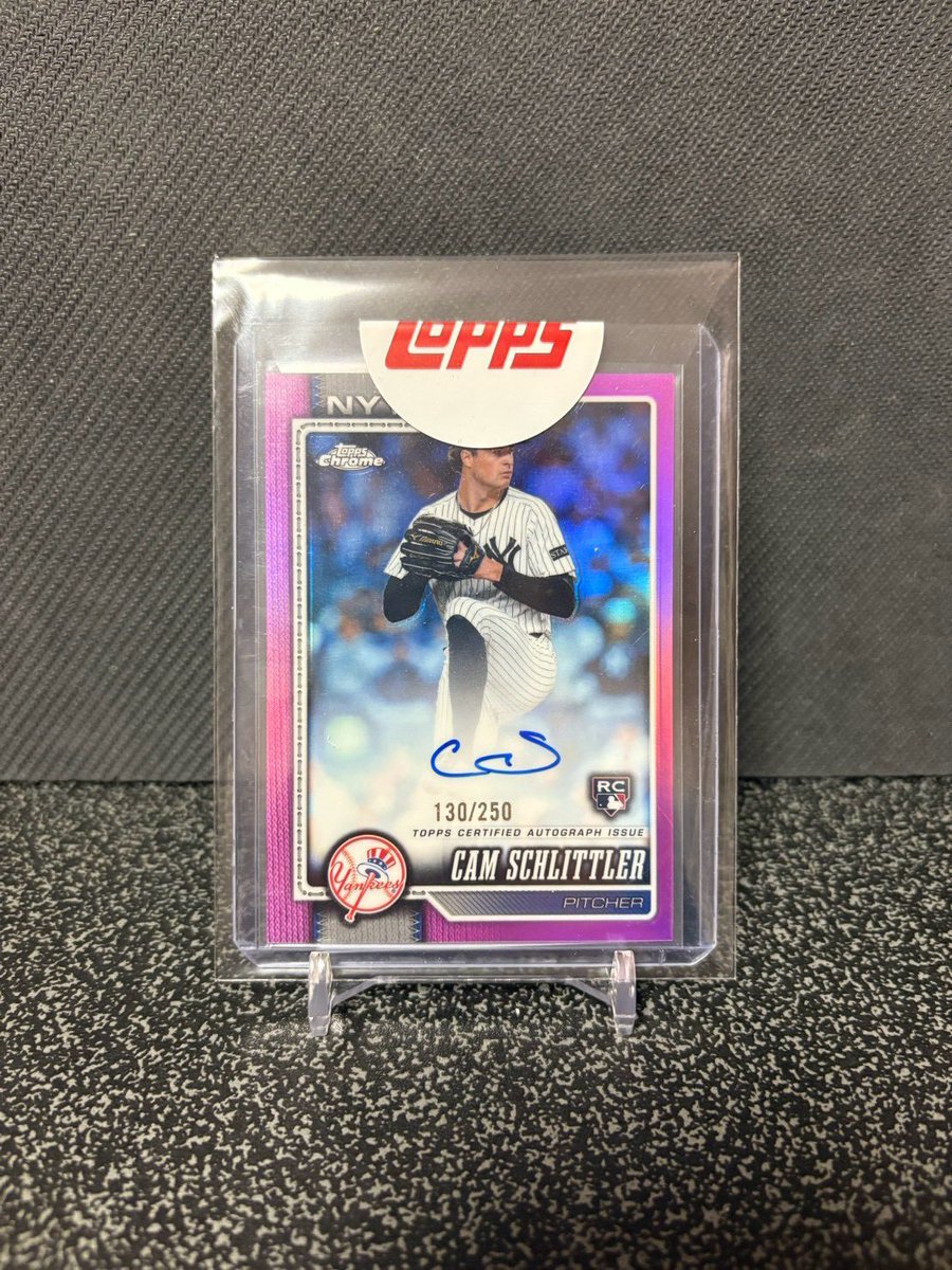 syou6nohyouroku's tweet photo. Topps

CAM SCHLITTLER 
RC 直筆サイン 250枚限定

村上宗隆
RC 直筆サイン 99枚限定 ロゴフ��クター

MOOKIE BETTS
直筆サイン 25枚限定

TREY YASAVAGE 
RC 直筆サイン 25枚限定

買いたい方はDMください🙋‍♀️ https://t.co/o9sG8rrcuA