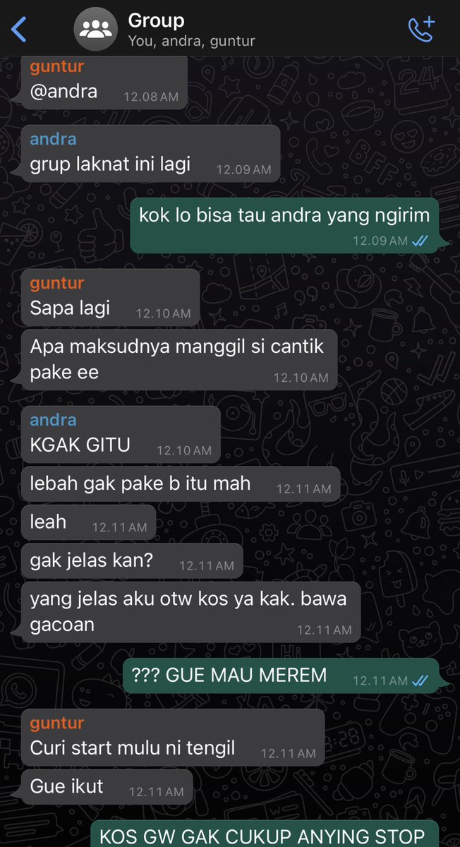 Summer6pm's tweet photo. Masih sama yang bertiga itu tapi versi gagal gombal. 

— Daengsung Taessung Meongsan one tweet au https://t.co/0mpGvLpG8M