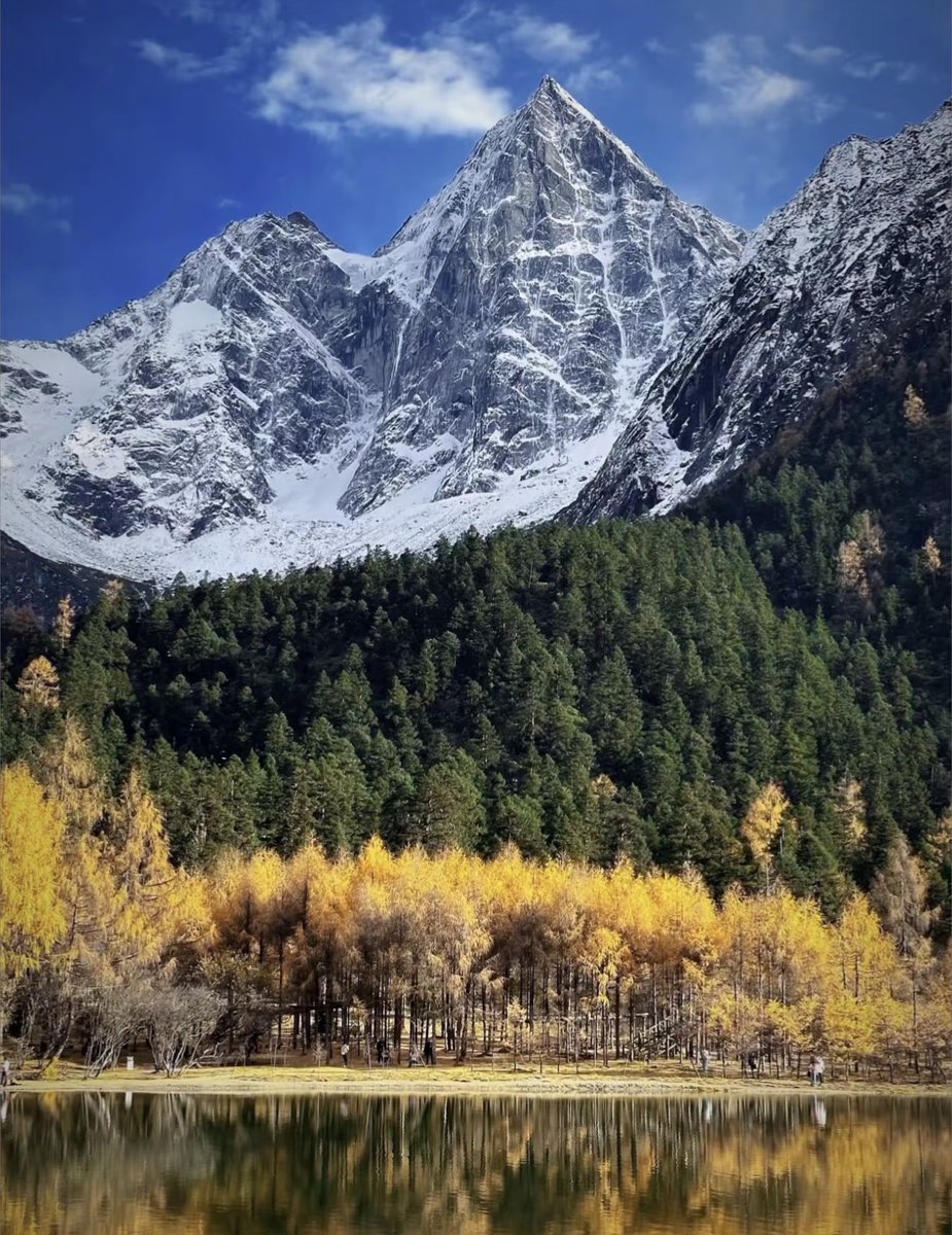 Mt_Siguniang's tweet photo. @silvina_jk And if Chengdu makes your list, don’t stop there, Mt. Siguniang is just a few hours away. https://t.co/tBCU8h0HX7